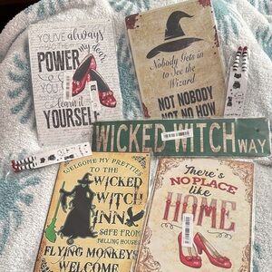 Wicked Witch Themed Home Accent Signs Set